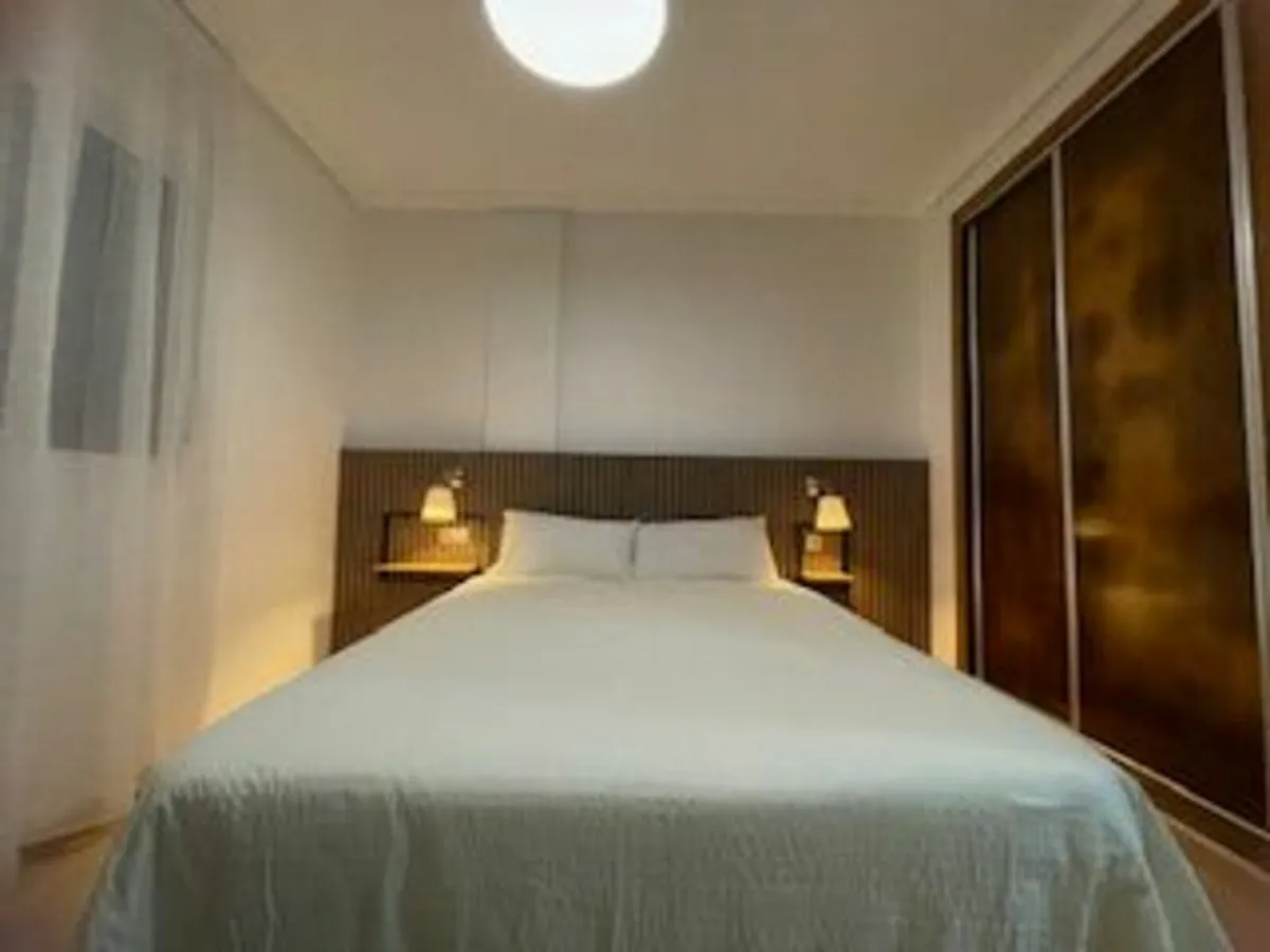 3-Bedroom Villa with Solarium, Pool & Near Beaches - Image 4