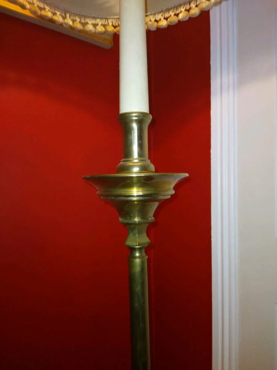 Brass standard lamp - Image 3