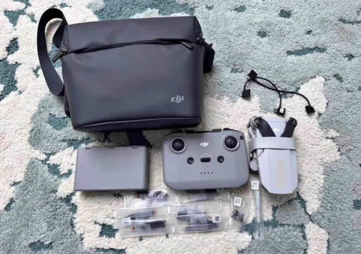 Dji mini 2 Fly more Combo - Image 1