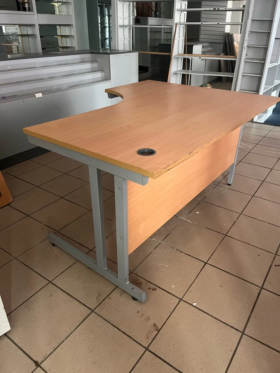 Large Office Desk with drawer unit. - Image 4