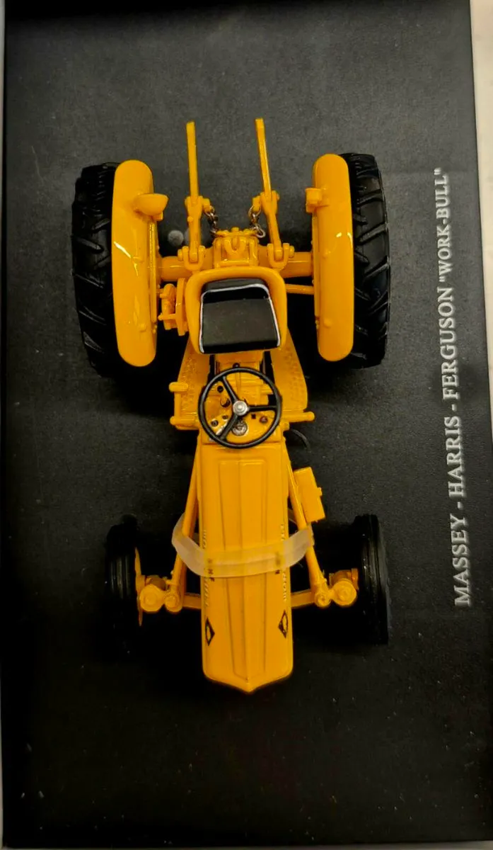 Massey Harris Ferguson 202 Work Bull Tractor Model - Image 3