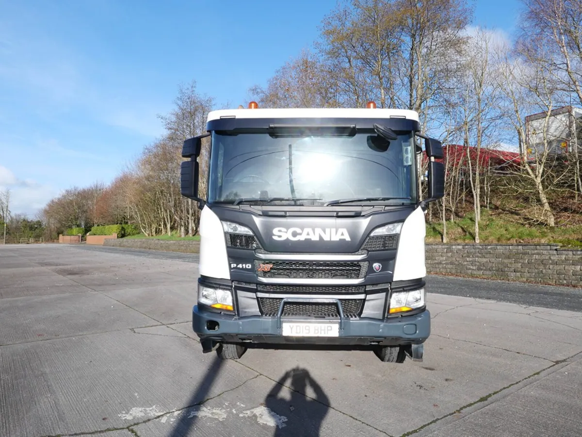 2019 Scania P410 8x4 Thompson Steel Body R1-01226 - Image 2