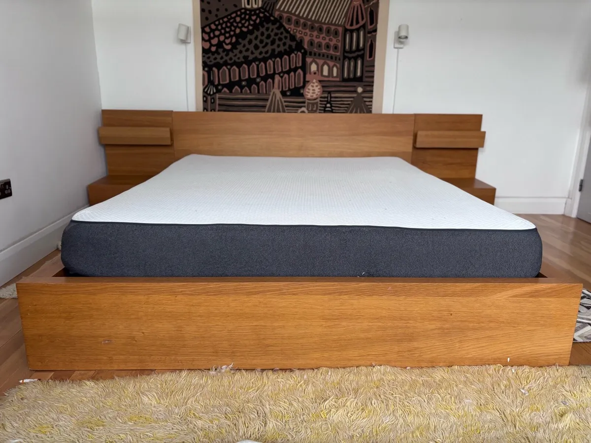 Kingsize bed & lockers & Emma mattress - Image 1