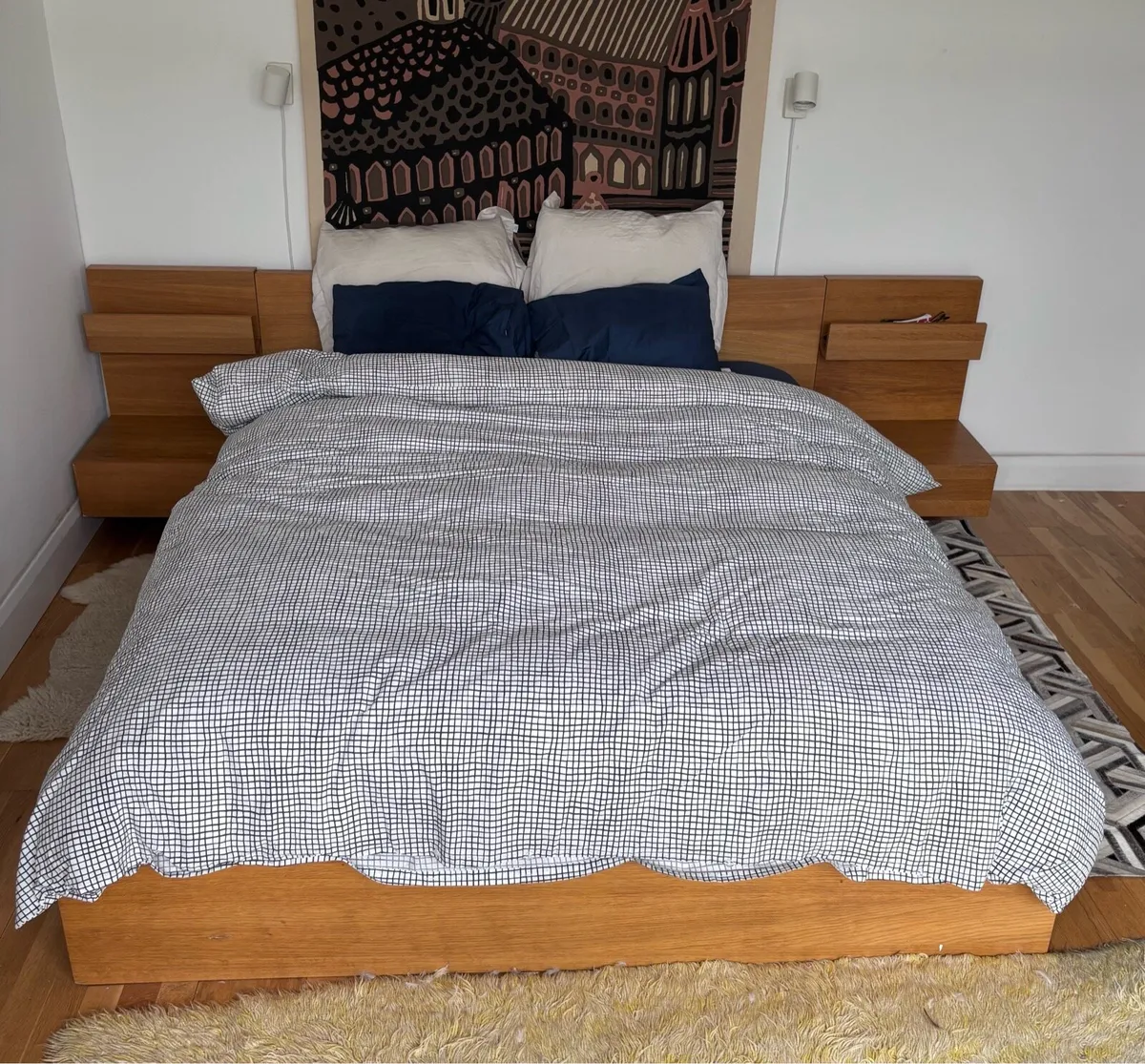 Kingsize bed & lockers & Emma mattress - Image 3