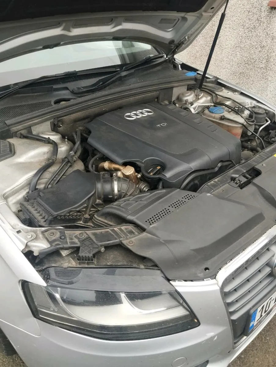 Audi A4 2010 - Image 4
