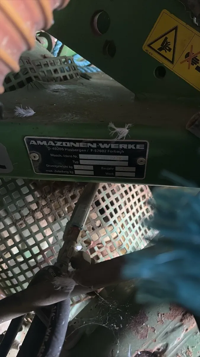 Amazone 6 metre drill - Image 1