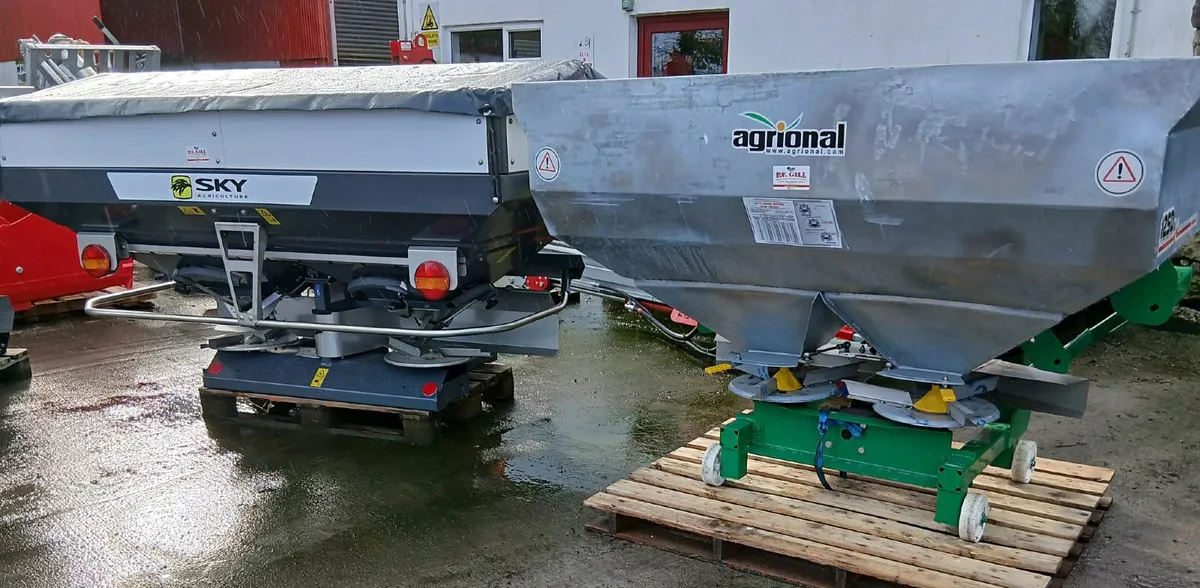NEW SKY • COSMO • AGRIONAL FERT SPREADERS - Image 2