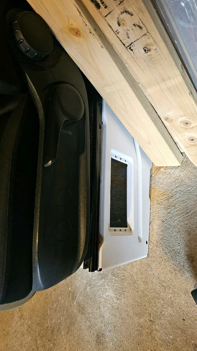 Passenger seat for Mercedes-benze Sprinter Van - Image 2
