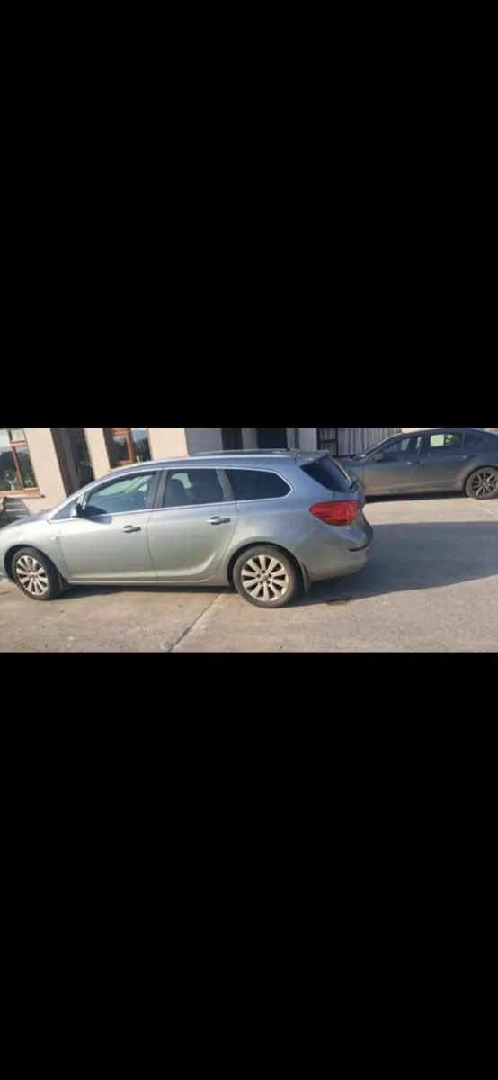 Opel Astra 2012 - Image 3