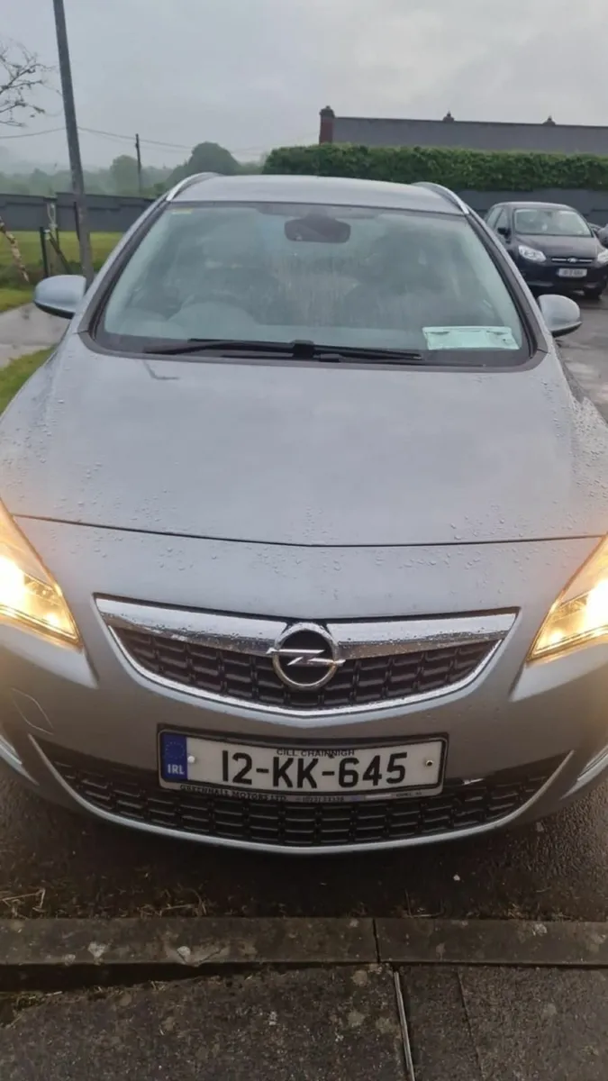 Opel Astra 2012 - Image 4