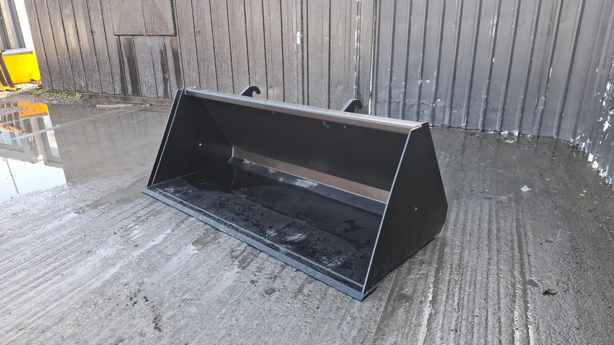 7.5ft JCB Buckets – Heavy Duty Excavator Buckets - Image 2