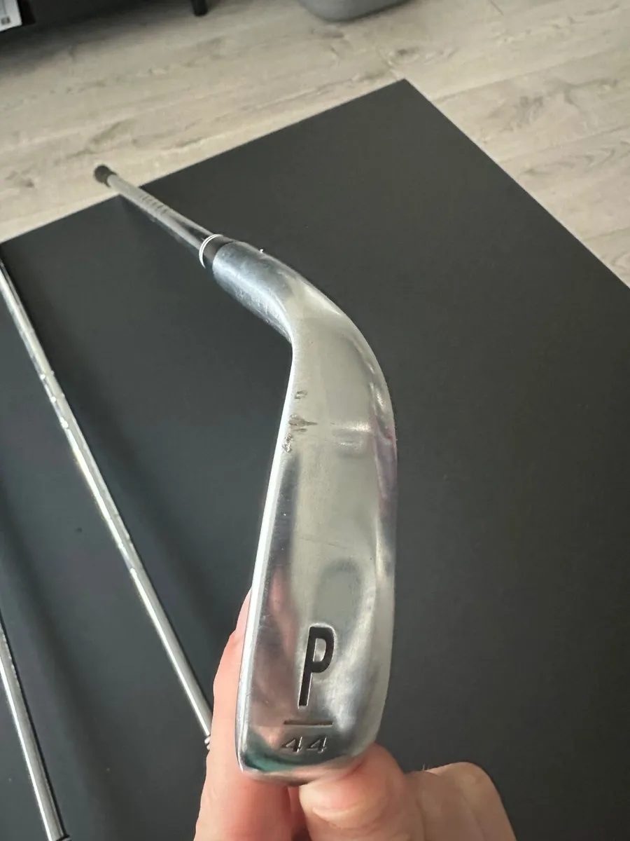 Cleveland CG16 iron set (4-PW) for sale - Image 2