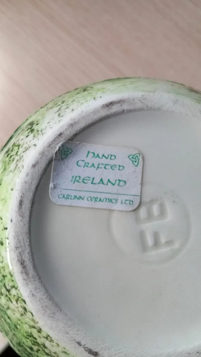 Carlinn Ceramics Small Vase - Image 3