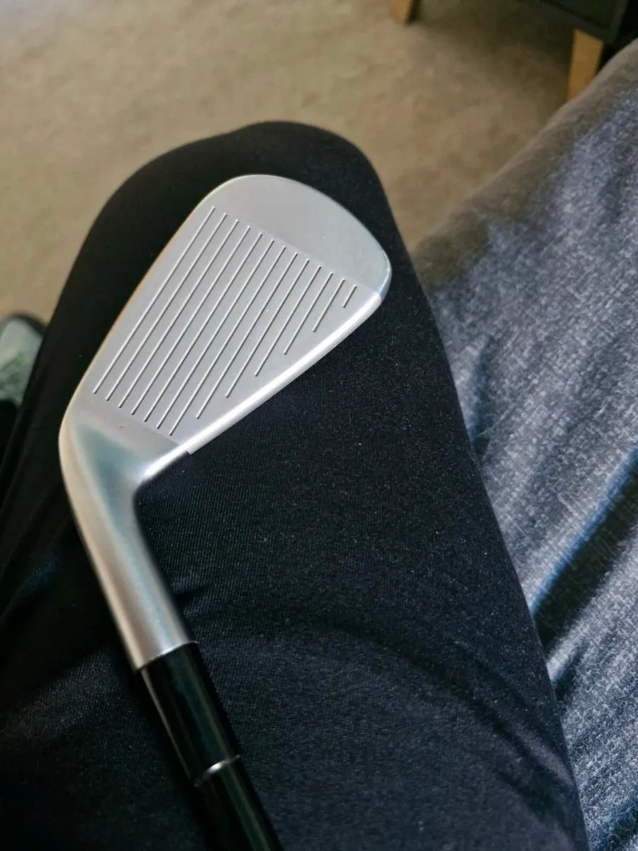 TaylorMade P790 2 UDI - Image 2