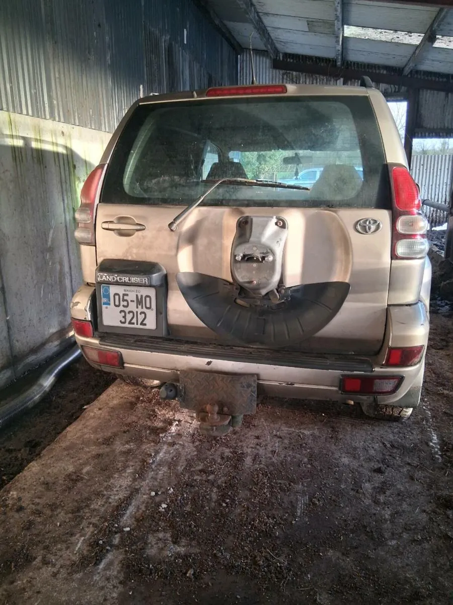 05 Toyota landcruiser - Image 2