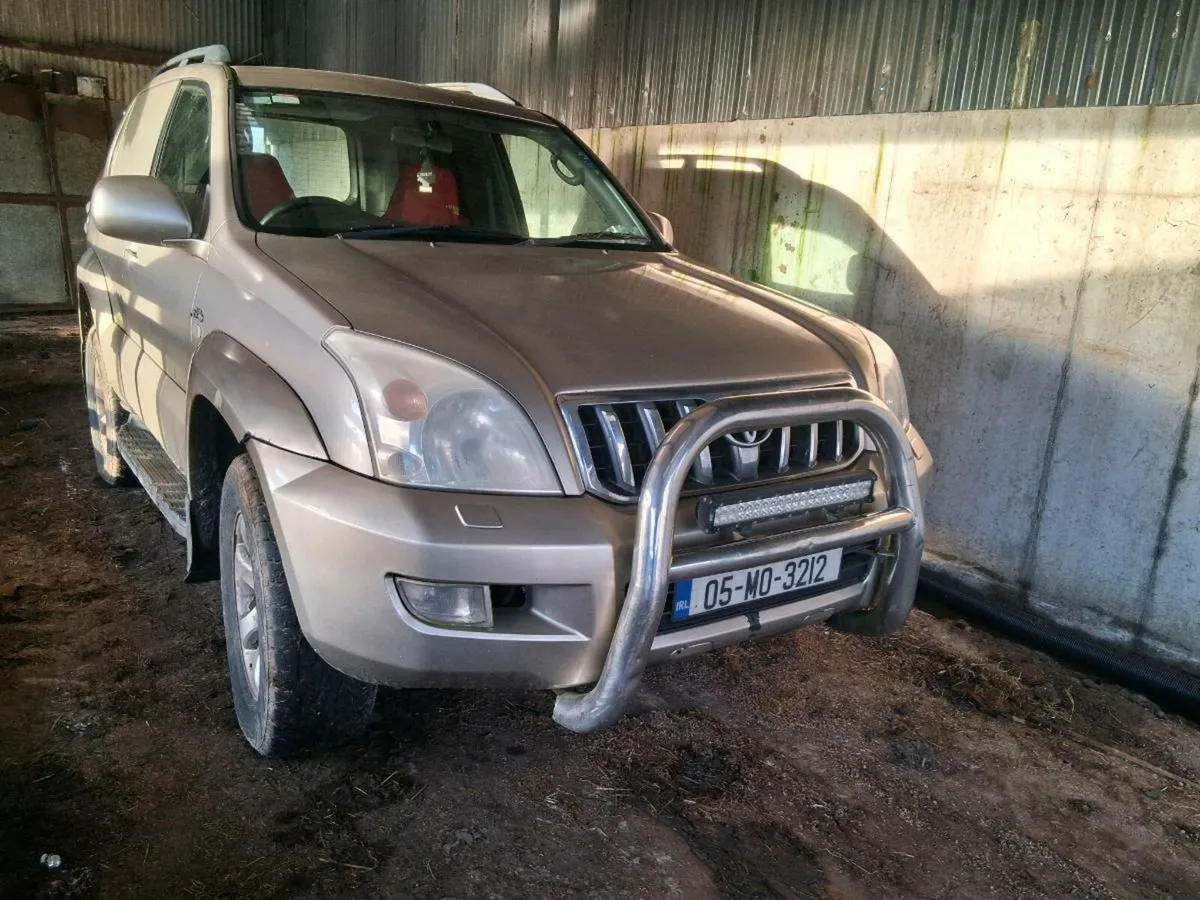 05 Toyota landcruiser - Image 3