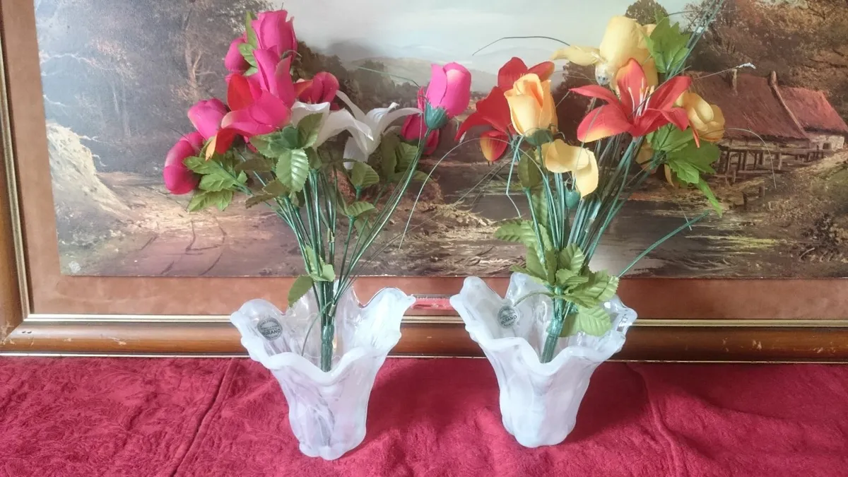 Pair Of Original Murano Glass Pearl Lustre Vases - Image 4