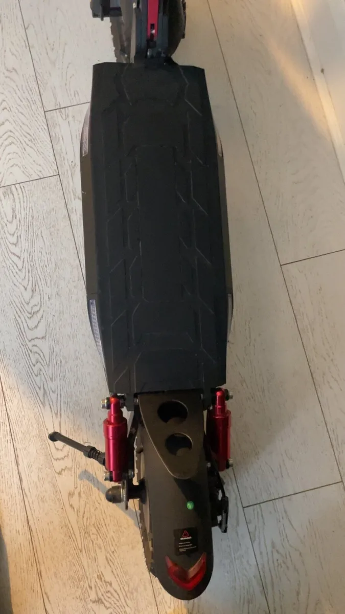 Electric scooter - Image 2