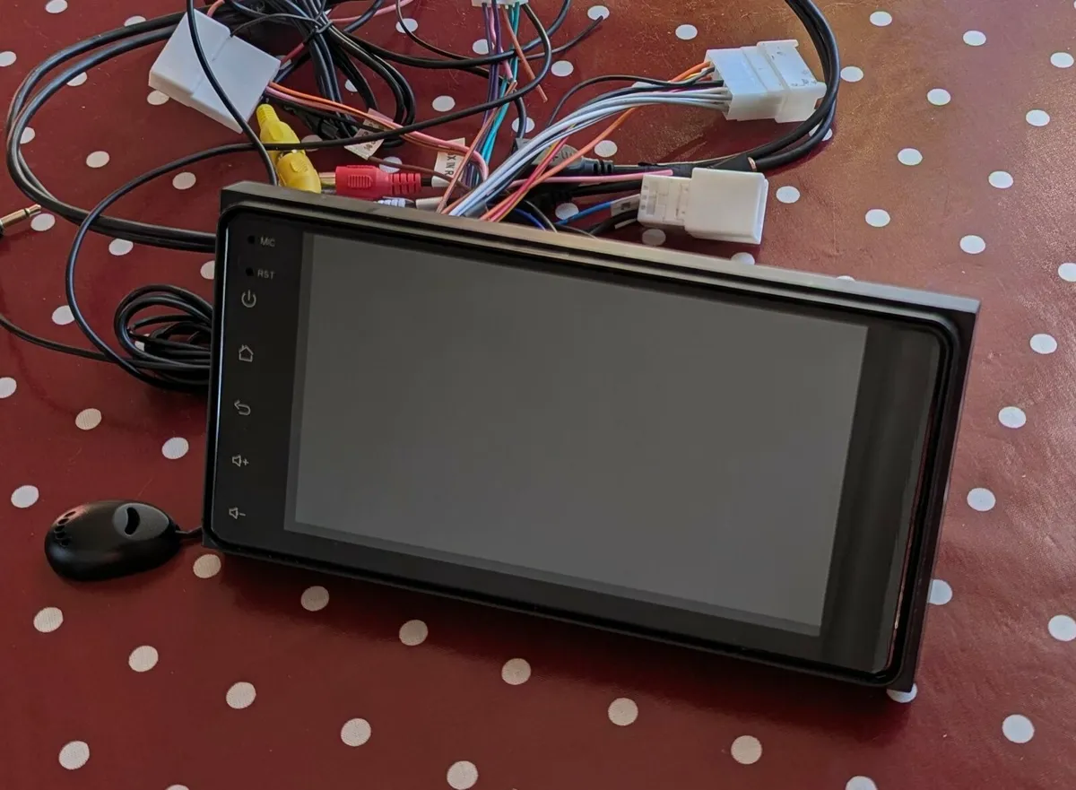 Toyota fielder/Prius Apple car play/Android radio - Image 2