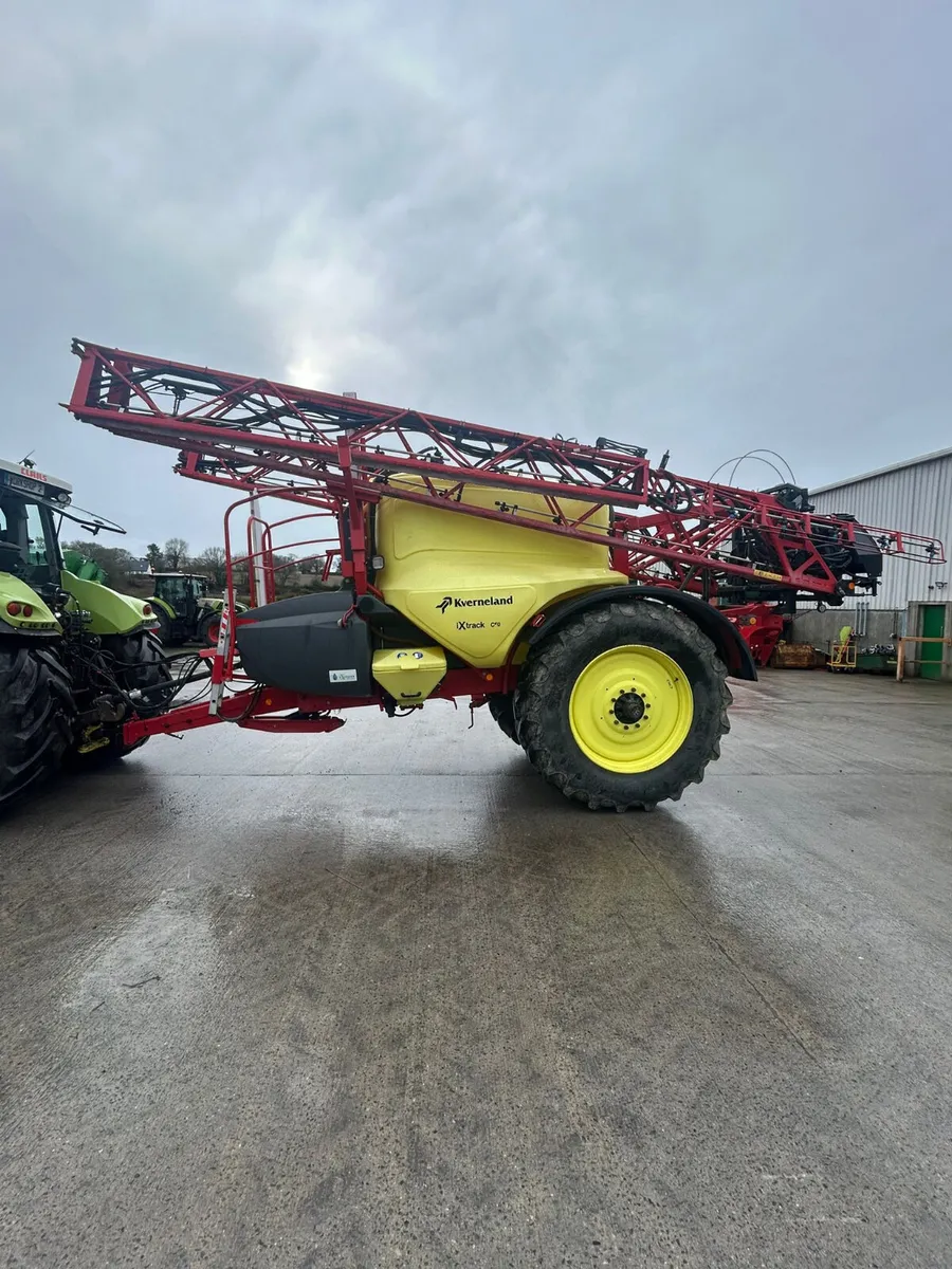 Kverneland Sprayer - Image 2