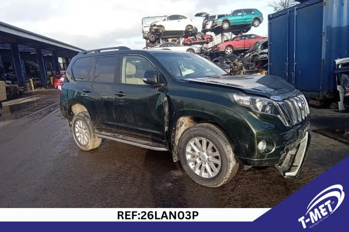 2015 TOYOTA LAND CRUISER BREAKING FOR PARTS - Image 1