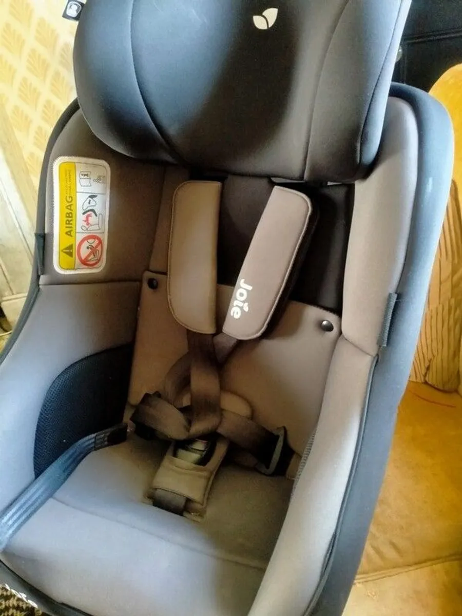 Baby car seat - Image 1
