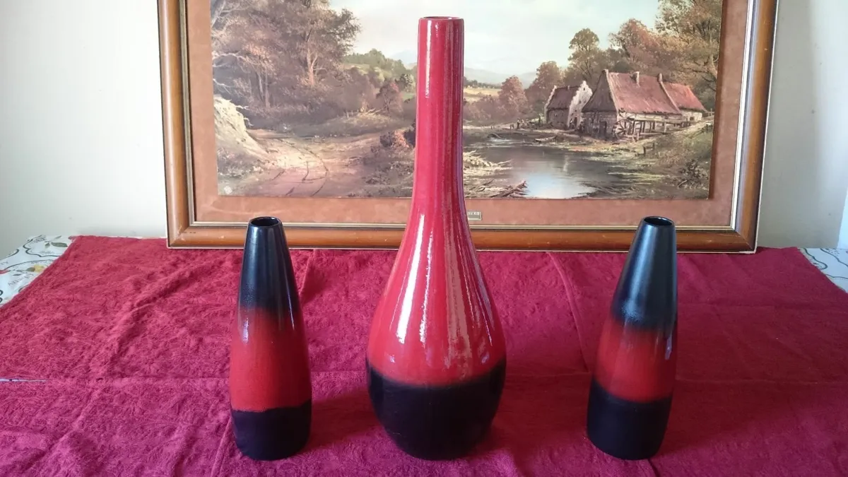 3Pc.Rocha.JohnRocha Ceramic Vases Made In Portugal - Image 1