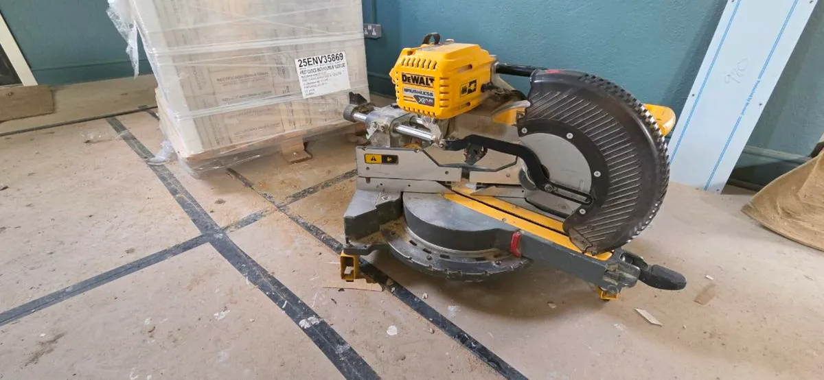 Dewalt chopsaw - Image 1