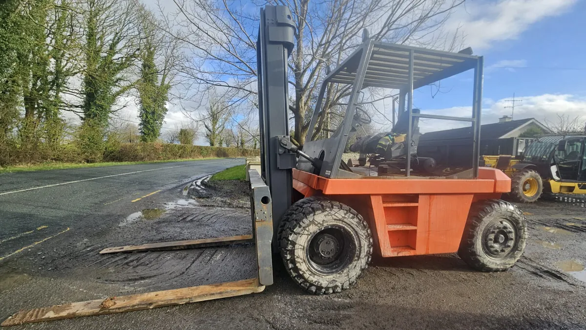 10 Ton Lansing Linde Forklift - Image 4