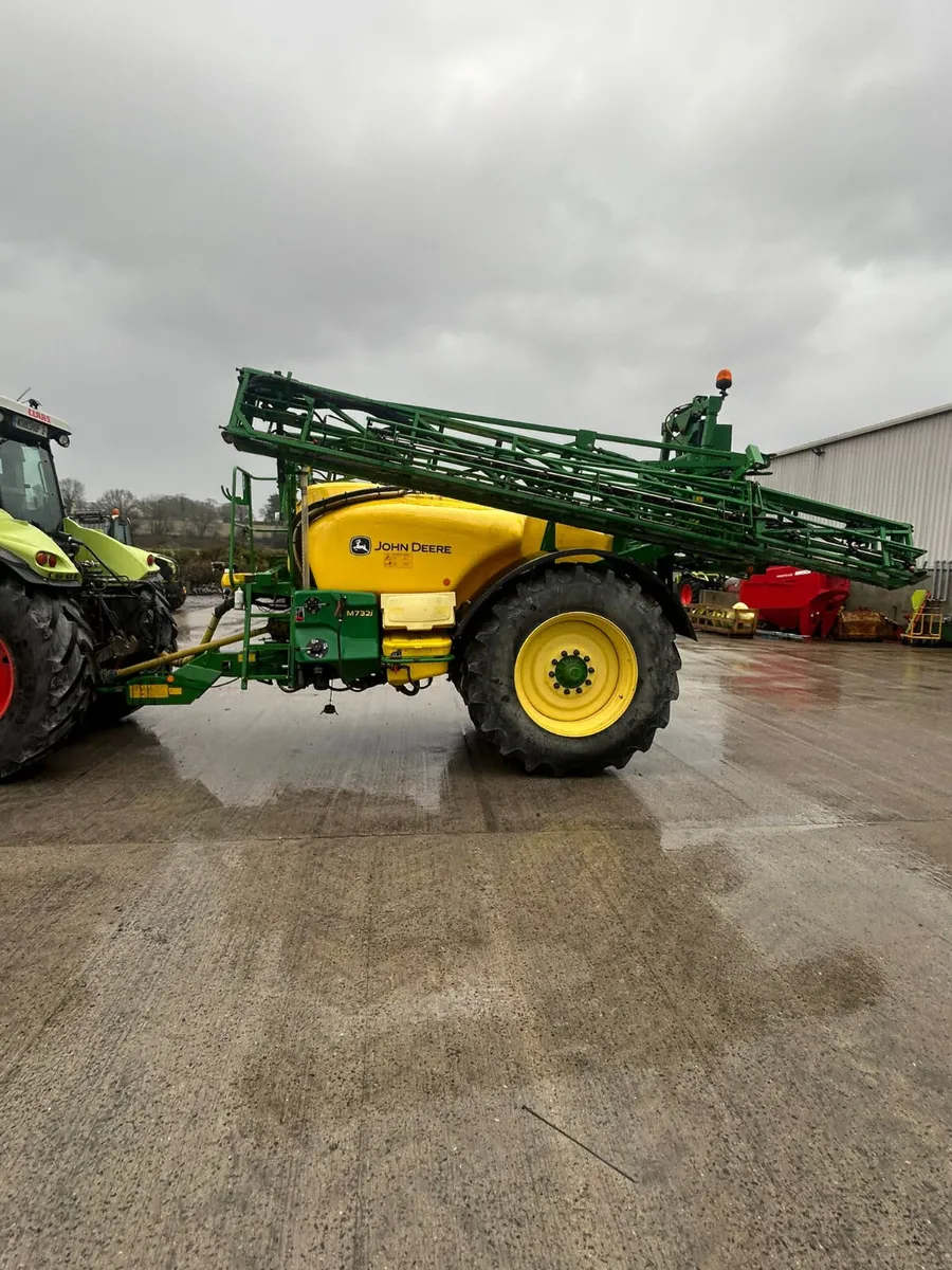 John Deere sprayer - Image 2
