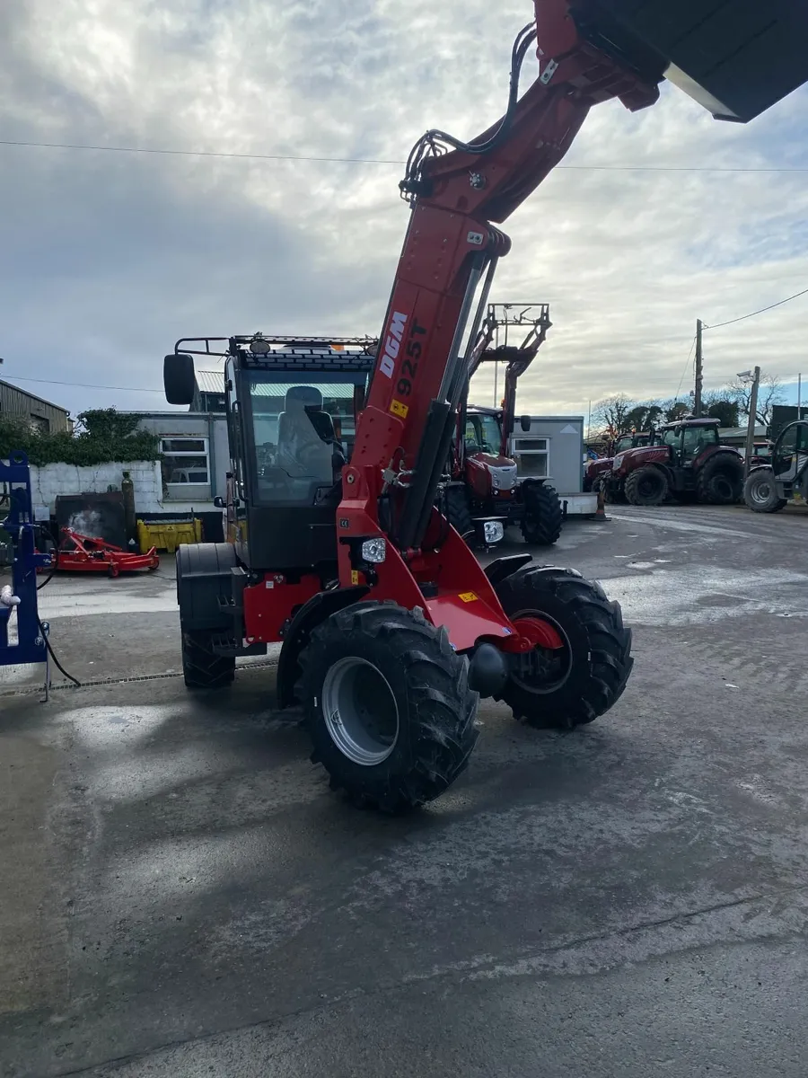 New DGM 925 T Loader - Image 2