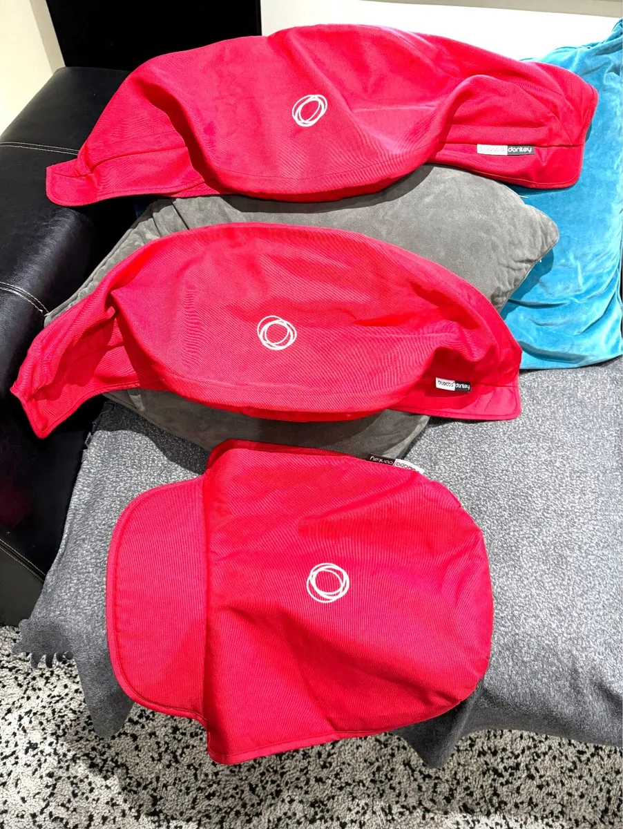 Bugaboo Donkey canopy and apron set in Swords