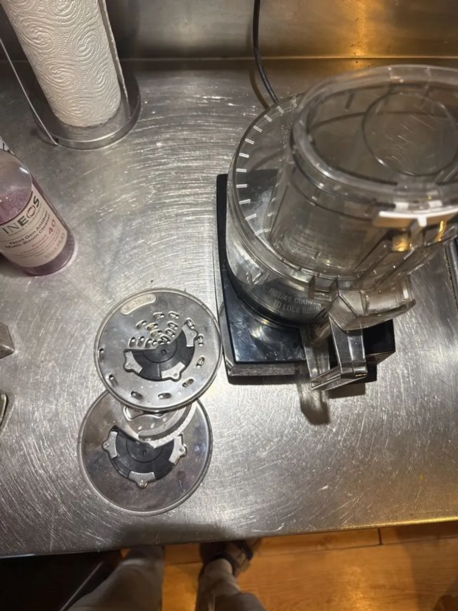 Waring Commercial Food Processor - Image 3