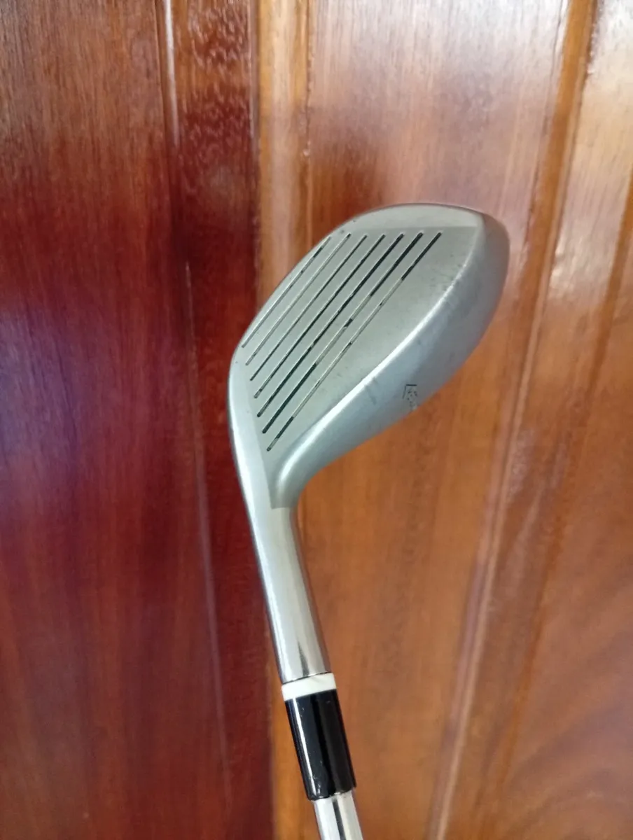 TaylorMade Tour Spoon 13 Degree Loft Stiff - Image 4