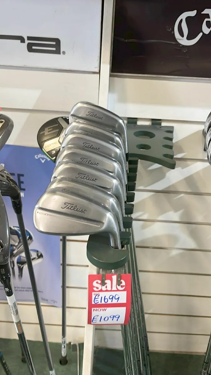 Titleist T250 4G 5-GW AMT BLACK €1699 Now €1099 - Image 3
