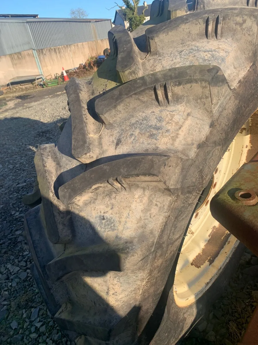 Tyres 18.4 / 38 , 650 65 38 / duals - Image 1