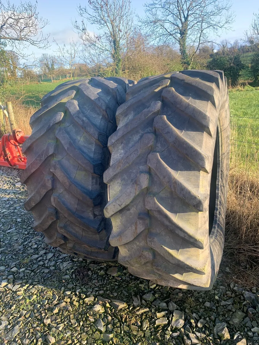 Tractor tyres 650/65/38 (60%)  . - Image 1