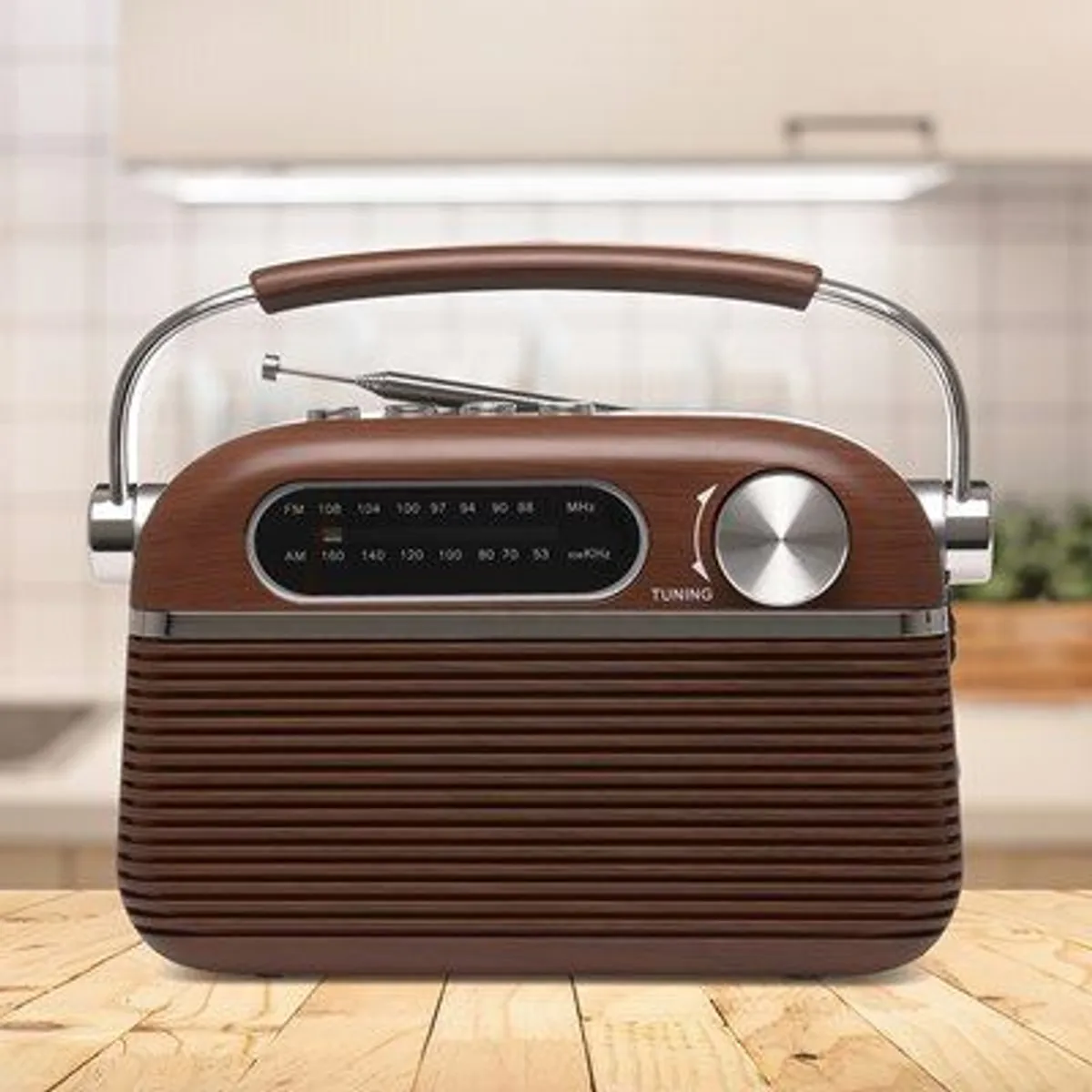 'Vintage' Rechargeable Portable Radio - Image 2