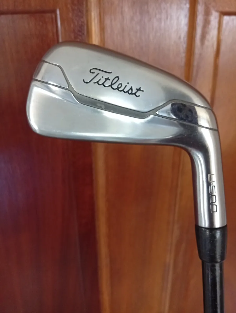 Titleist U 500 (Utility 4 iron)  Stiff Flex As New - Image 1