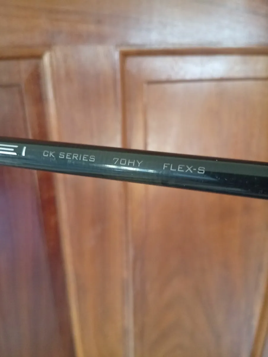Titleist U 500 (Utility 4 iron)  Stiff Flex As New - Image 4