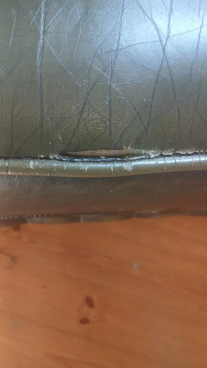 Green Chesterfield Chair / Coffee Table - Image 3