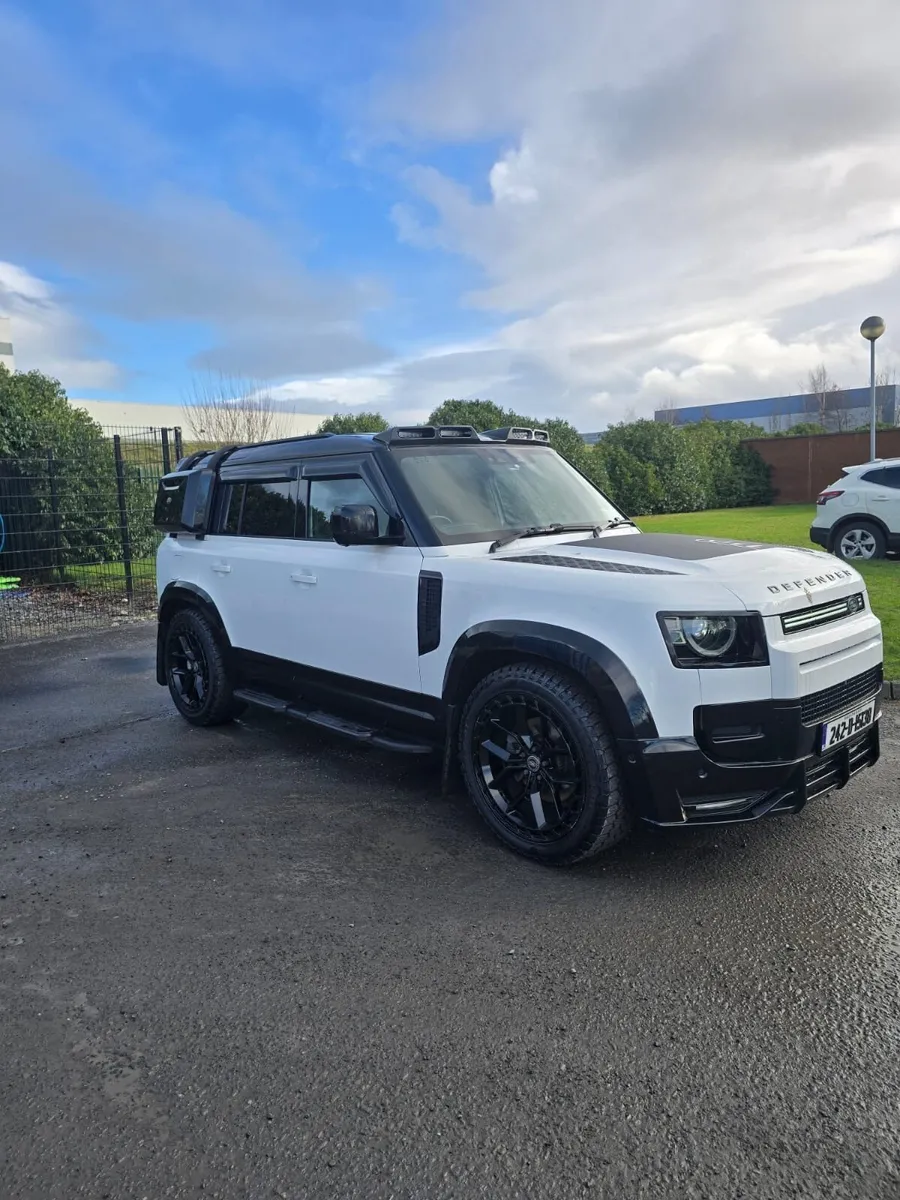 Land Rover Defender Hardtop - Image 2