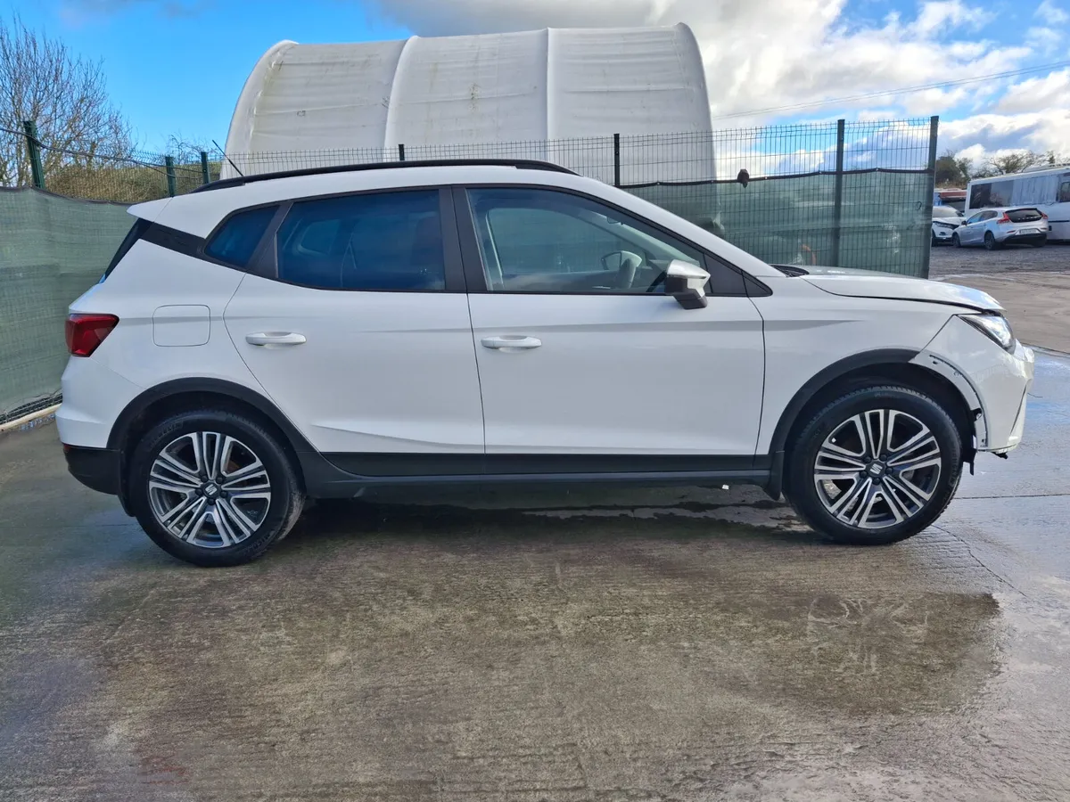 241 Seat Arona    Automatic Light Damage - Image 2