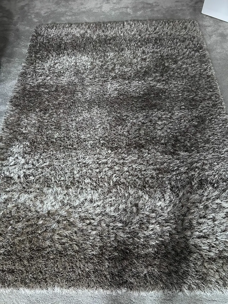 Large Shaggy Rug - Brown - 160cm x 230cm - Image 4