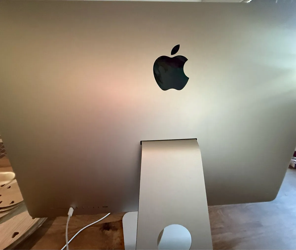 iMac 27-inch Retina 5K Intel 2020 - Image 3