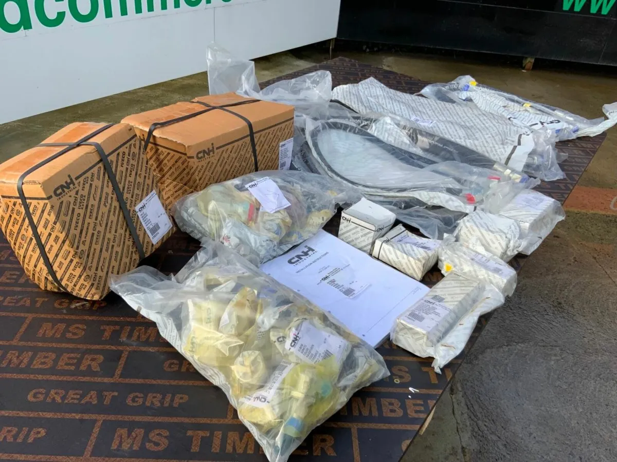 UNUSED CASE LOADER HI FLOW KIT.........47704938. - Image 4