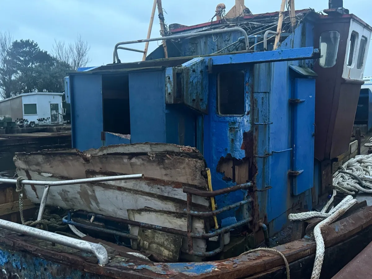 Fishing Boat - Image 3