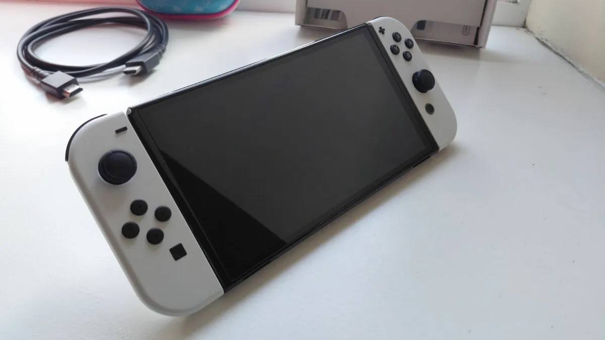 Nintendo Switch Oled - Image 1