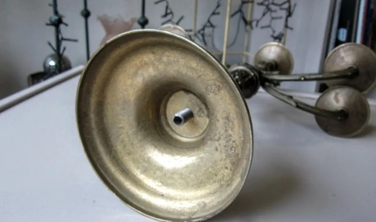 Stunning large brass candelabra - Image 4