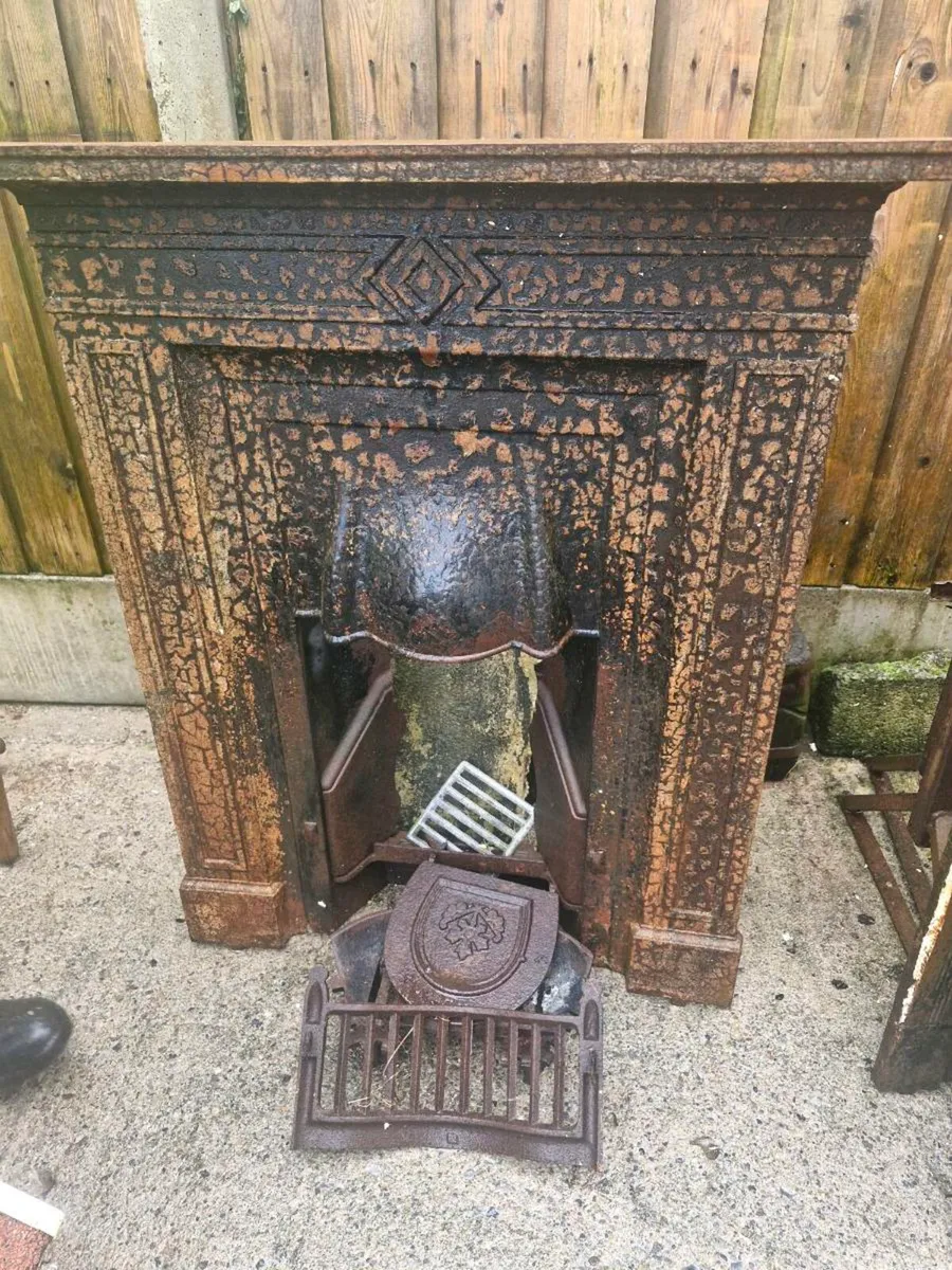 Fire surrounds - Image 1